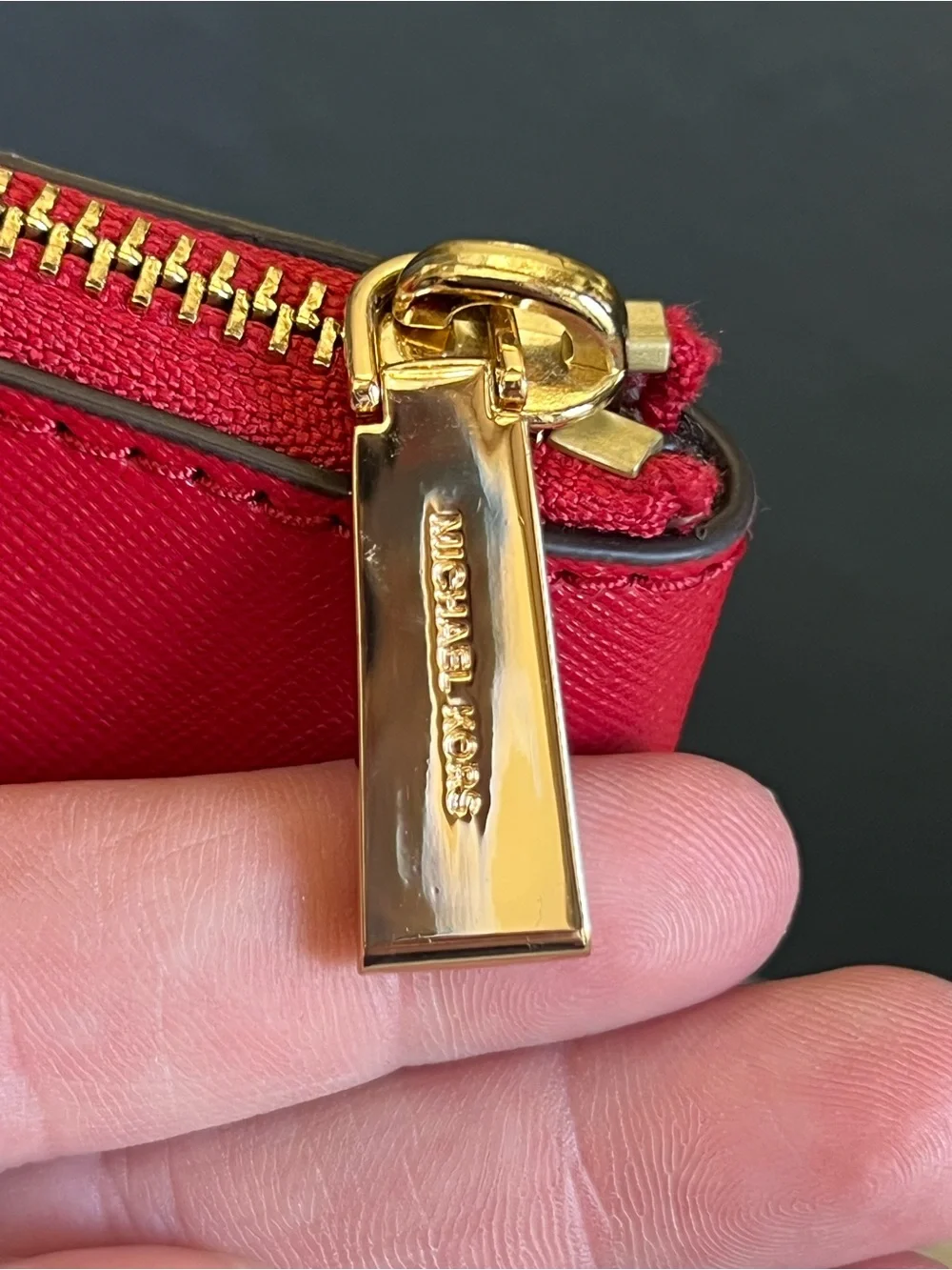LIKE NEW!!! Michael Kors Bright Red Saffiano Leather Tote with Gold MK Charm - Picture 8 of 16